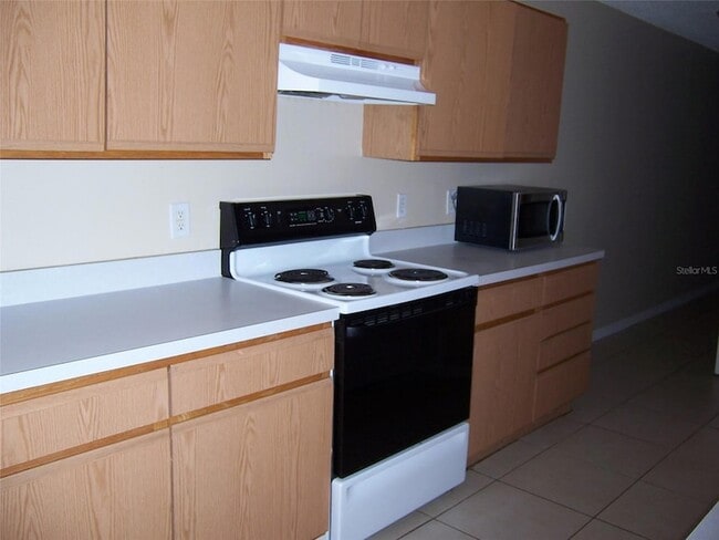 Photo - 40 E 10th St House