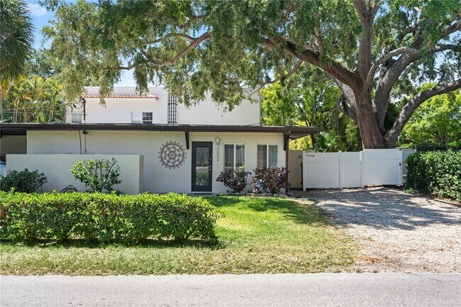 Foto del edificio - 3002 W De Leon St