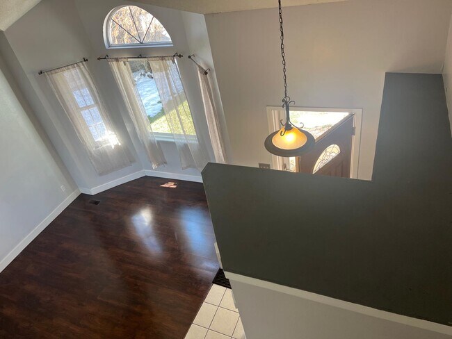 recepción desde la galería - 5620 E Prescott Ave