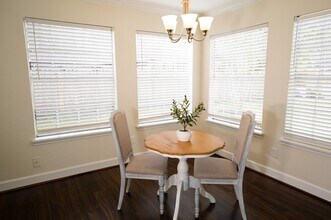 Building Photo - 11822 Hillbrook Dr