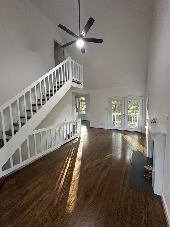 Building Photo - 1804 W 44th St