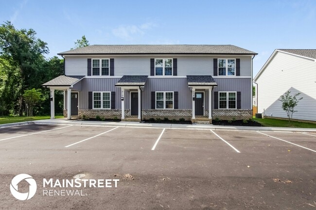 Building Photo - 510 Rogers Lake Rd E