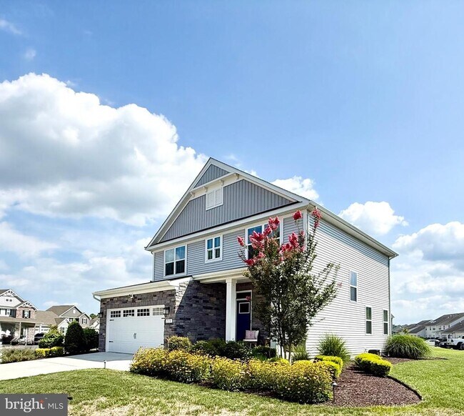 Building Photo - 9374 Mulligan Way
