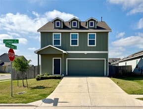 Building Photo - 14221 Lyndora Ln