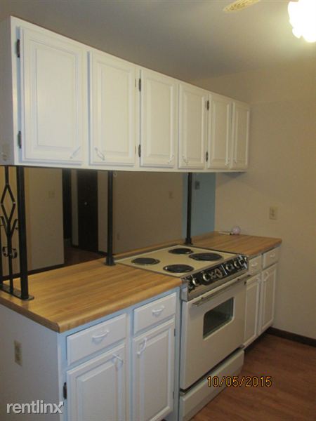 Building Photo - 815 Duke Dr