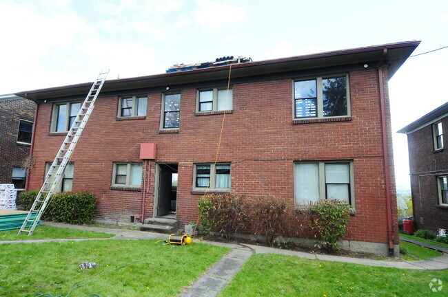 Exterior - 109-115 30th Ave