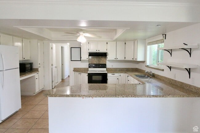 Building Photo - Lovely home for rent in Provo