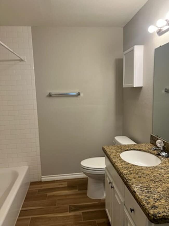 Building Photo - 3 Bed / 1 Bath House, PNGISD