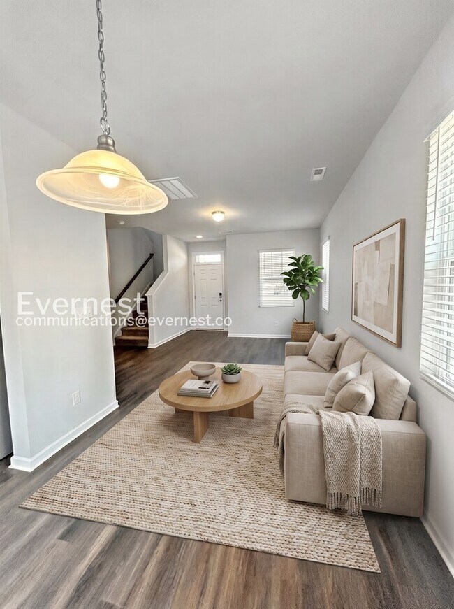 Foto del edificio - 4 Bed, 2.5 Bath Home with Garage / Pet-Friendly / Vouchers Accepted / Available Now!