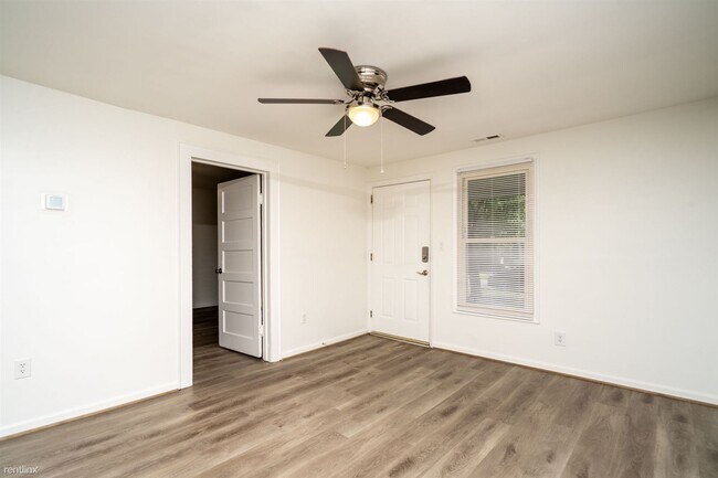 Foto del edificio - 2 br, 1 bath House - 53 Highland Ave SW