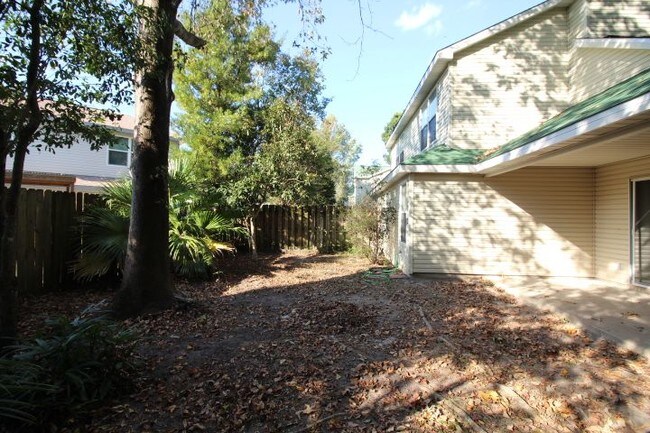 Building Photo - 1321 White Blossom Ln