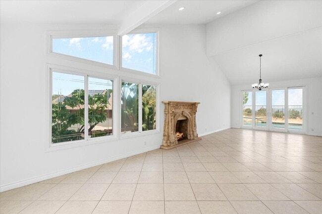 Building Photo - 7130 E Colter Cir