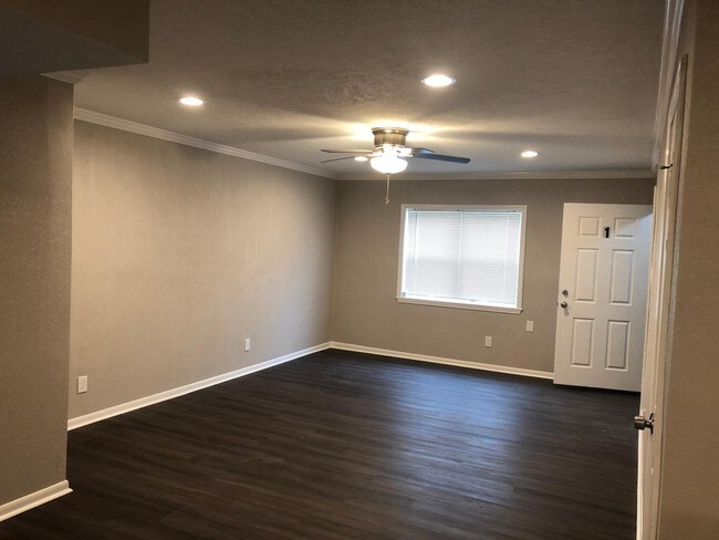Main living - 1822 Avenue M