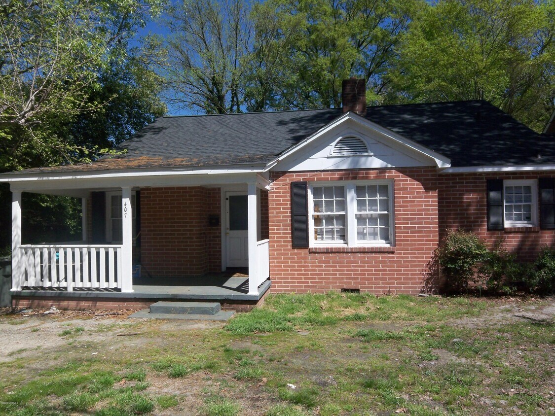 407 S Elm St, Greenville, NC 27858 Townhome Rentals in Greenville NC