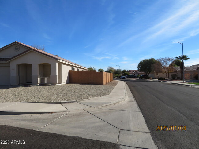 Building Photo - 14535 N 157th Cir