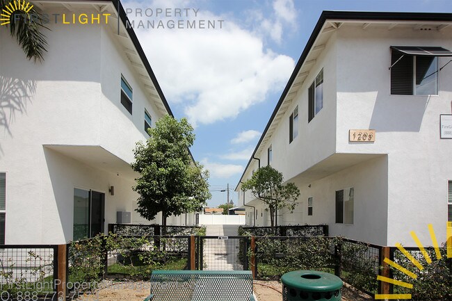 Building Photo - 1203 W Gardena Blvd