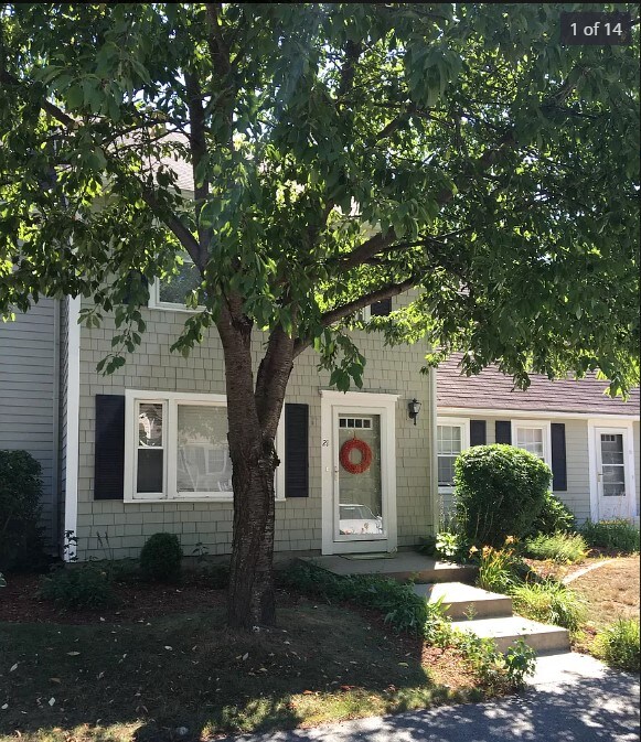 Primary Photo - 21 Blossom Ln