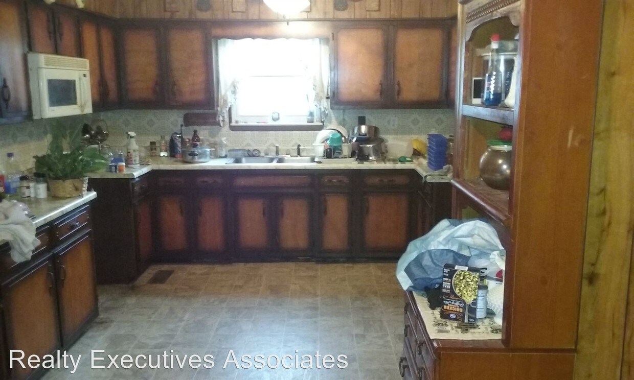 Building Photo - 3 br, 1 bath House - 804 Tiprell Road