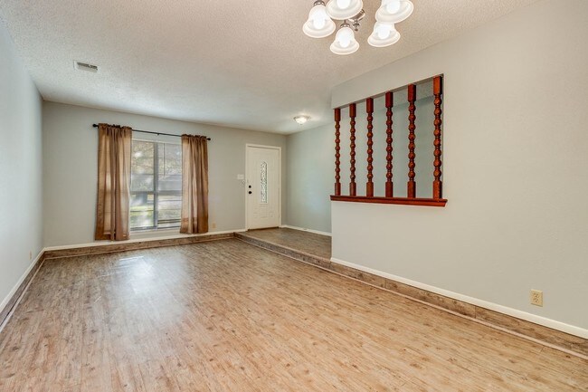 Building Photo - 8323 Echo Willow