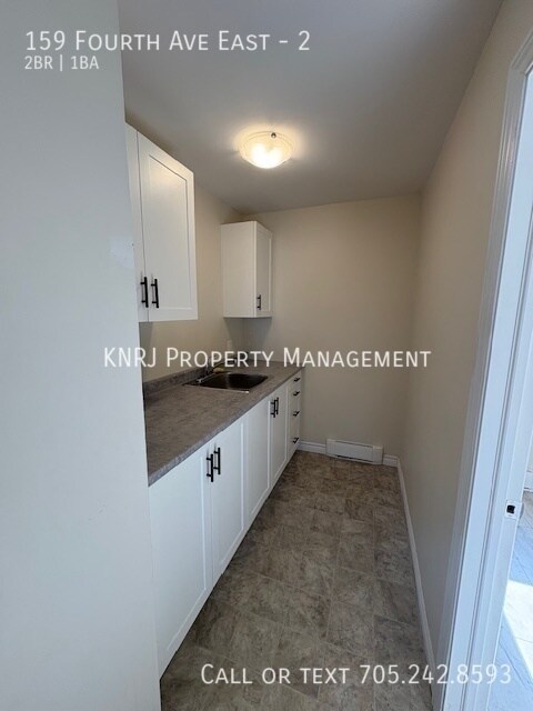 Photo du bâtiment - Second Floor Two Bedroom Apartment (KNRJ PM)