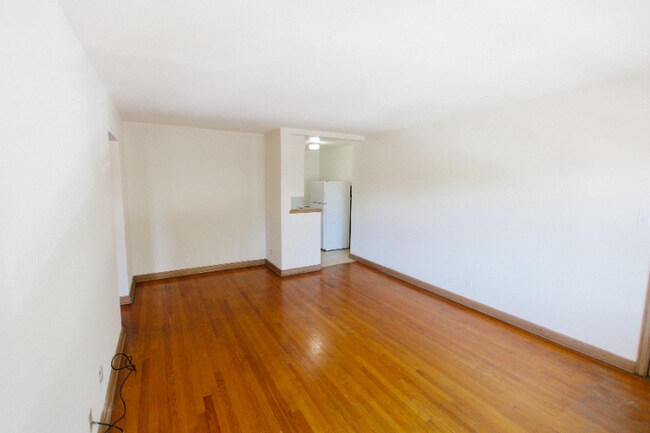 Foto del edificio - 608 N 90th St