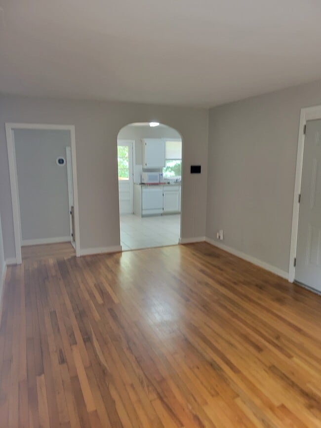 Foto del edificio - 3445 Draper Ave