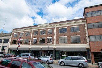 Building Photo - 639 Main St
