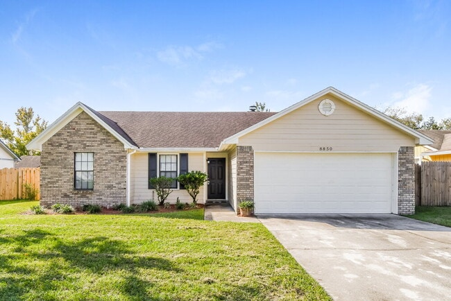 Building Photo - 8850 Cherry Hill Dr