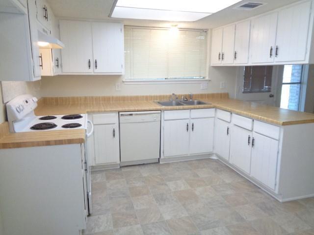 Foto del edificio - 23730 Farm Hill Dr