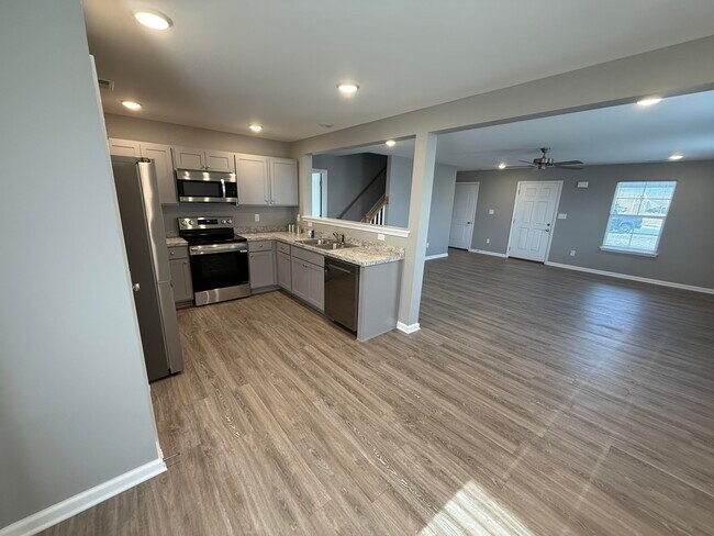 Foto del edificio - 8057 Driftwood Lp