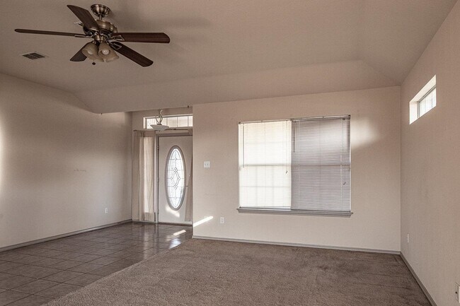 Building Photo - 132 Horseshoe Bend