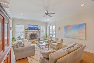 Building Photo - 1624 Diddy Dr