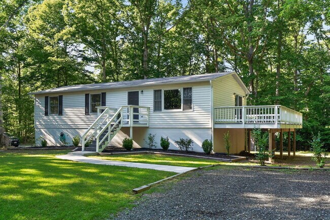 Foto del edificio - 4225 Robinson Rd