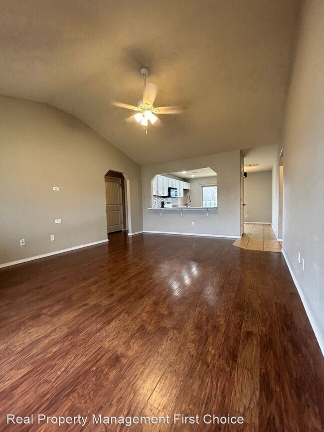 Foto del edificio - 3 br, 2 bath House - 7705 Huntington Way