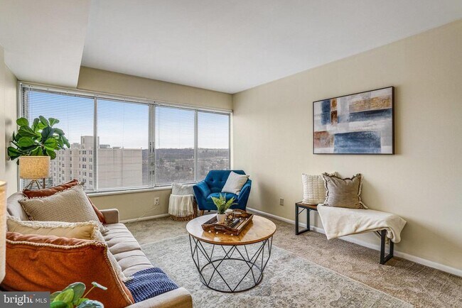 Foto del edificio - 5340 Holmes Run Pkwy
