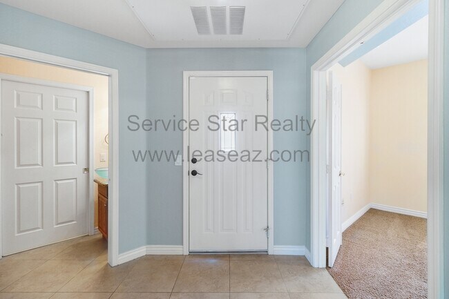 Foto del edificio - 16801 N 94th St