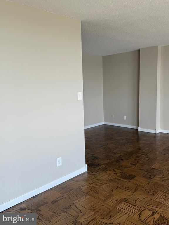 Foto del edificio - 501 Slaters Ln