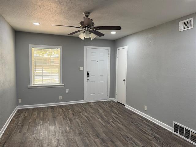 Building Photo - 2506 Normont Cir