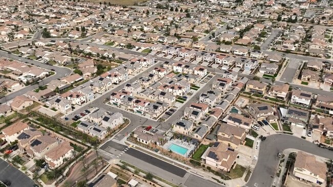  - Glen at Fontana Homes