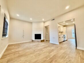 Building Photo - 11122 Village Bend Ln