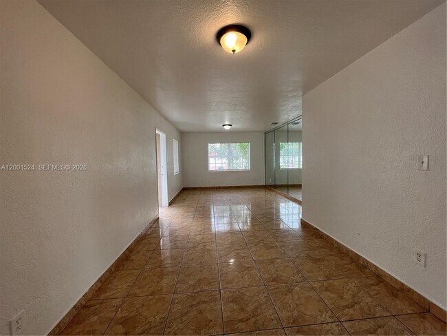 Foto del edificio - 9870 Nicaragua Dr