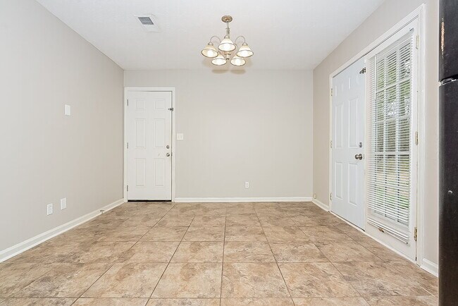 Foto del edificio - 164 Meadowlark Ln