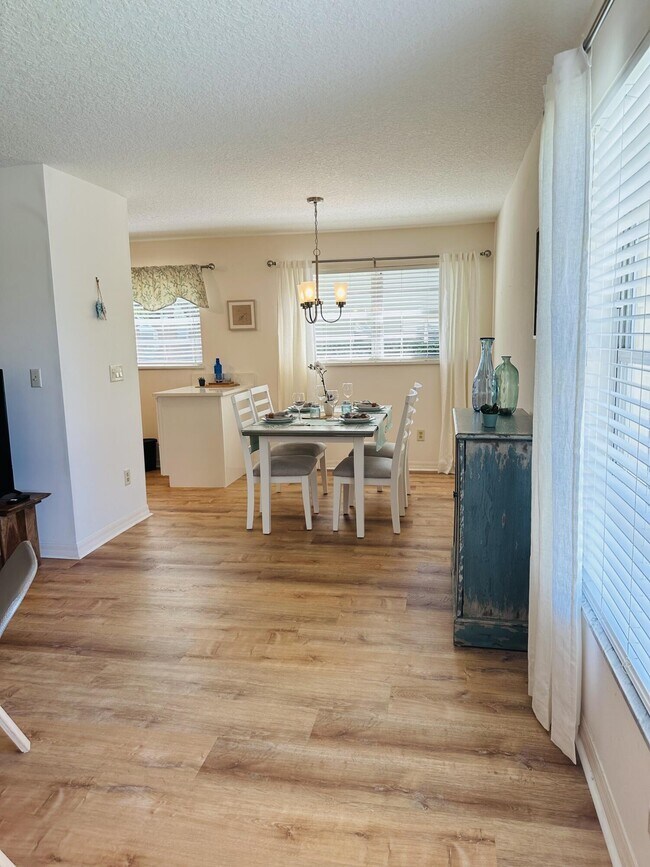 Foto del edificio - 80 Crooked Tree Ln