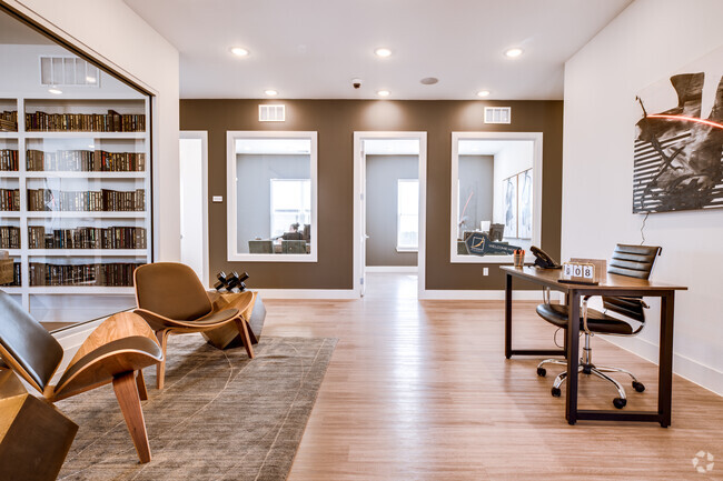 Leasing Office - The Oaks at Ben White