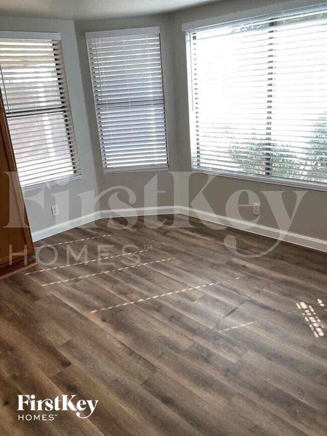 Foto del edificio - 6268 N 88th Ave