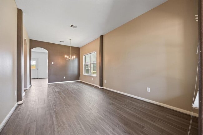 Building Photo - 1106 Vernage Rd