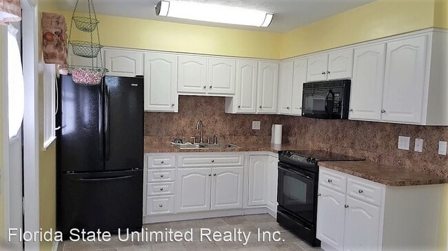 Building Photo - 2 br, 1 bath House - 701 E Robson Street