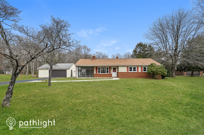 Foto principal - 7011 Smith Station Road, Spotsylvania, VA,...