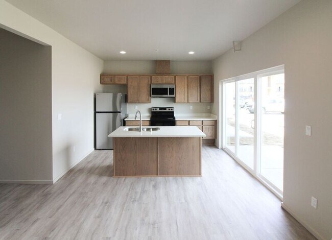 Foto del edificio - 1200 N 8th Ave
