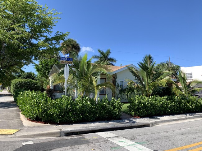 Foto del edificio - 245 Lytton Ct